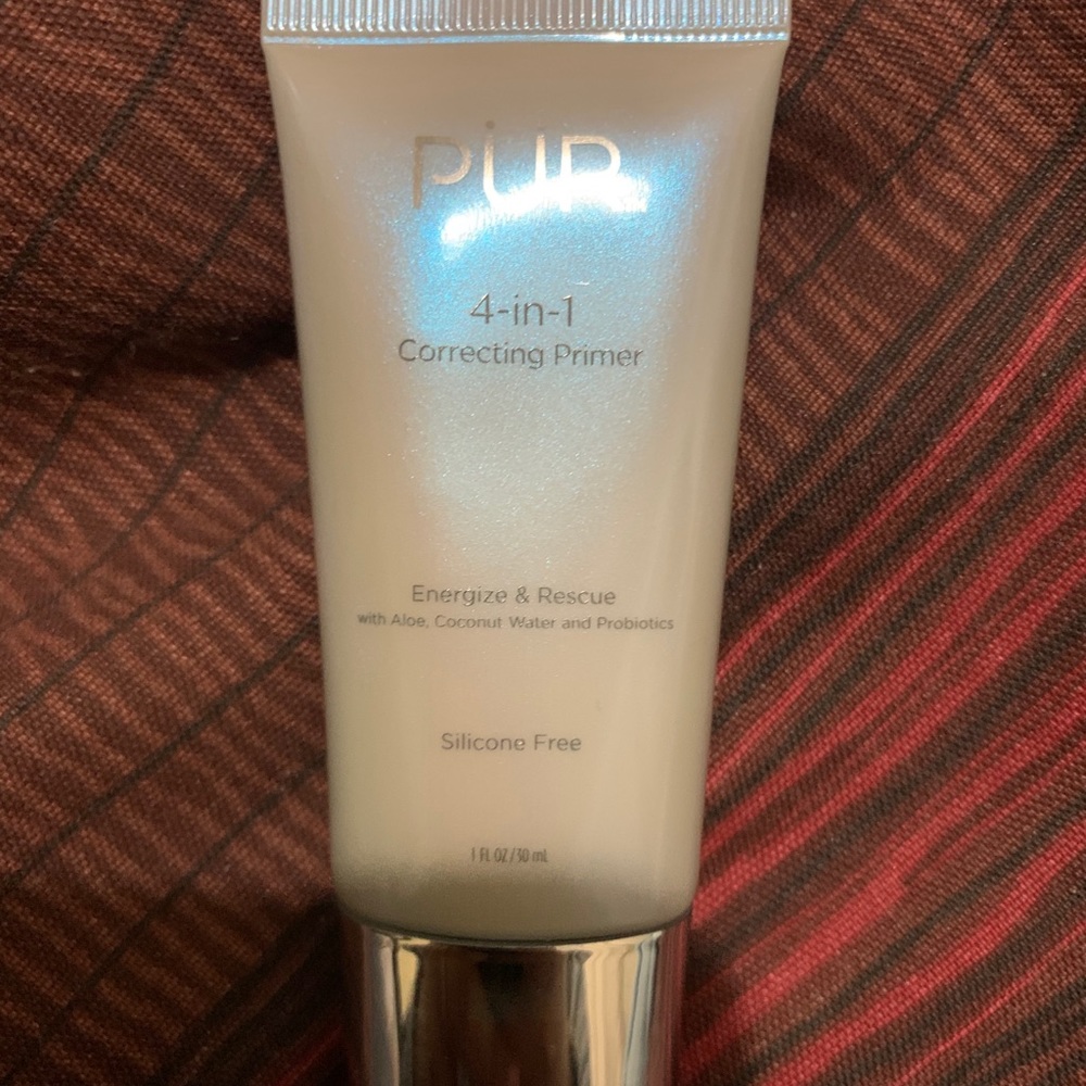 PÜR 4-in-1 Correcting Primer
